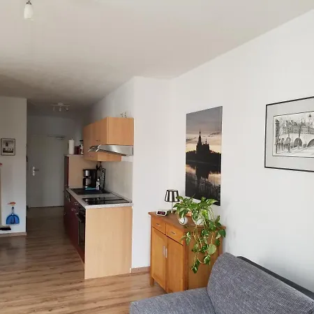 Altstadt Mit Parkplatz Апартаменты *